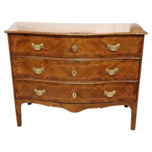 Commode à tiroirs ancienne